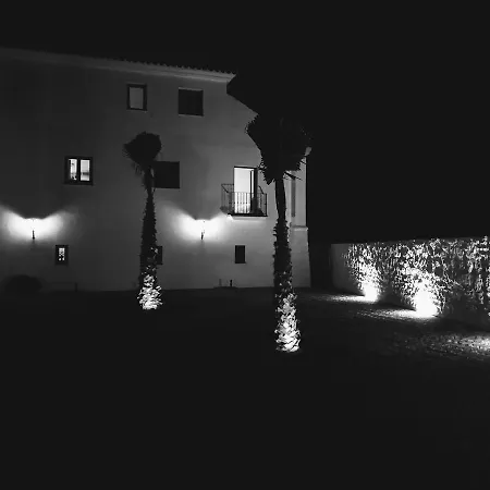 Hotel Moments 3*