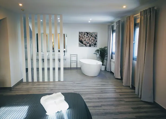Moments Hotel 3*